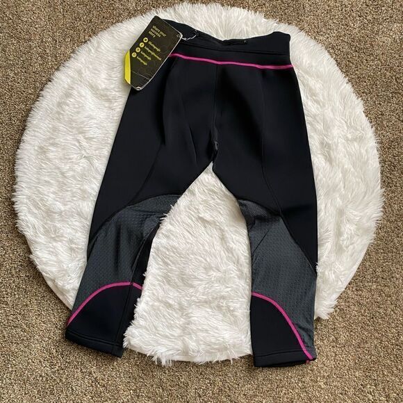 KW Heat Generating Capri Pants Weight Cutting Black Pink NEW Women’s Size XS - Picture 2 of 9